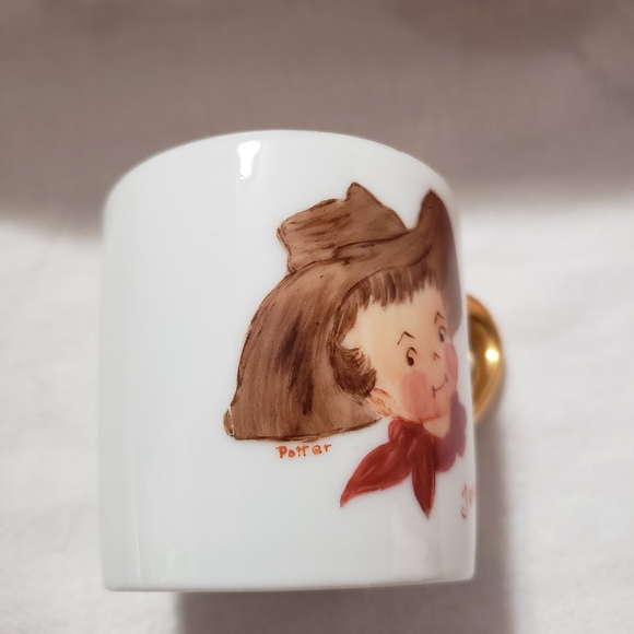 Super Cute Little Porcelain Mugs With a Boy and Girl in Western Wear from Texas - Picture 6 of 7
